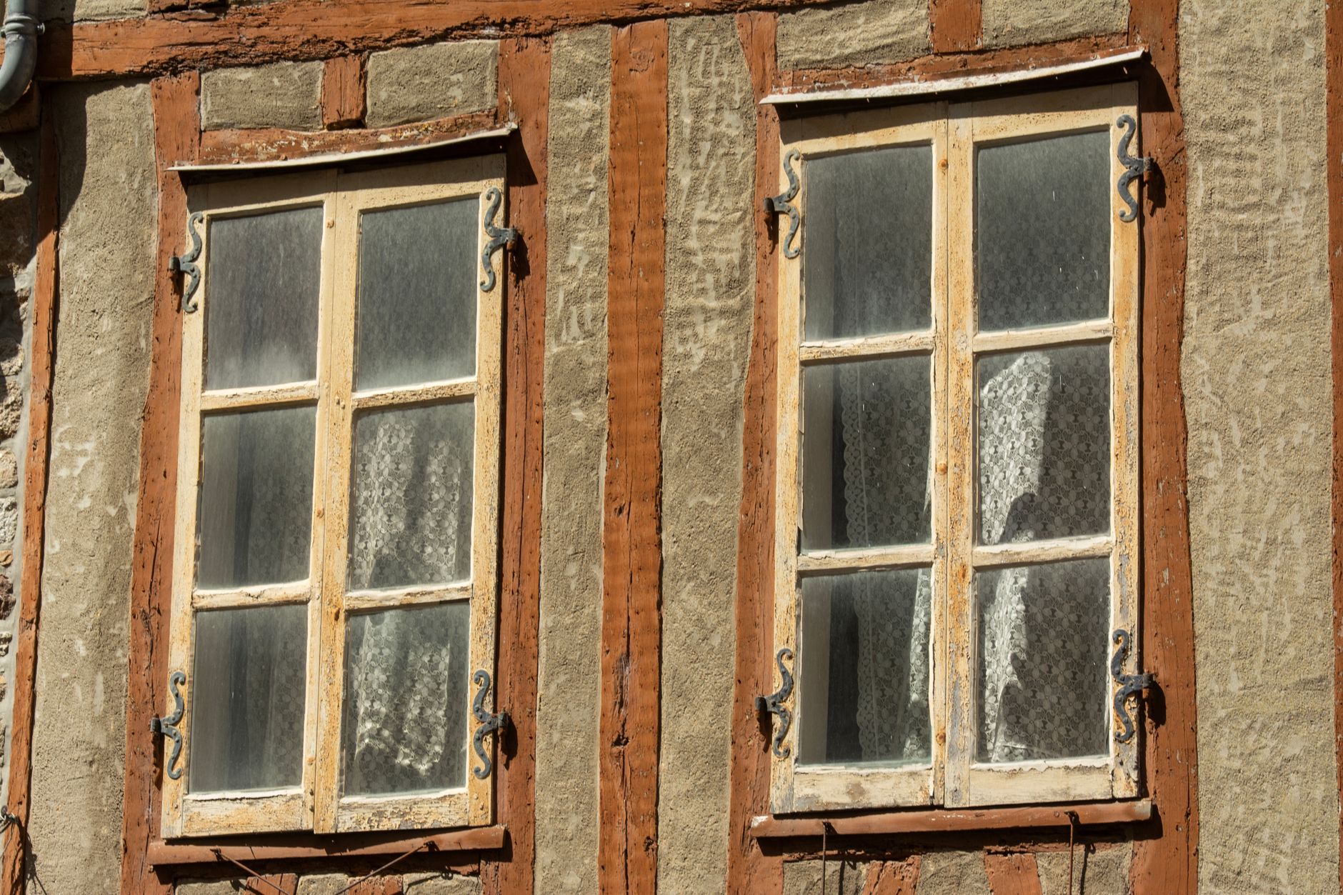 Seal gaps so the cool air you have stays inside.