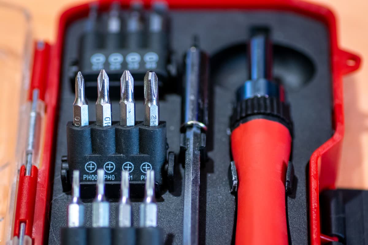 A screwdriver and bit set